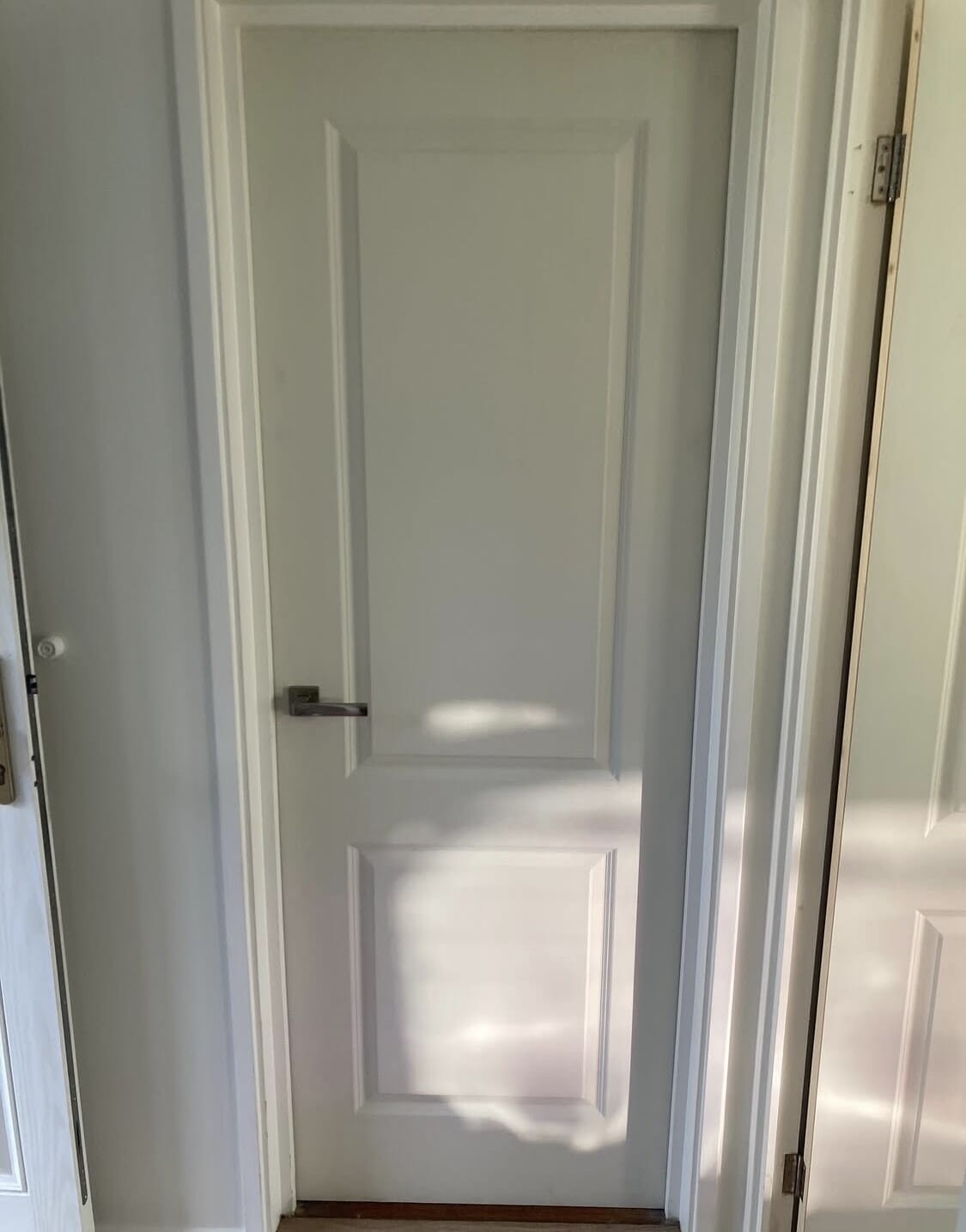 1981x686x44mm (27") White Smooth 2 Panel Internal Doors